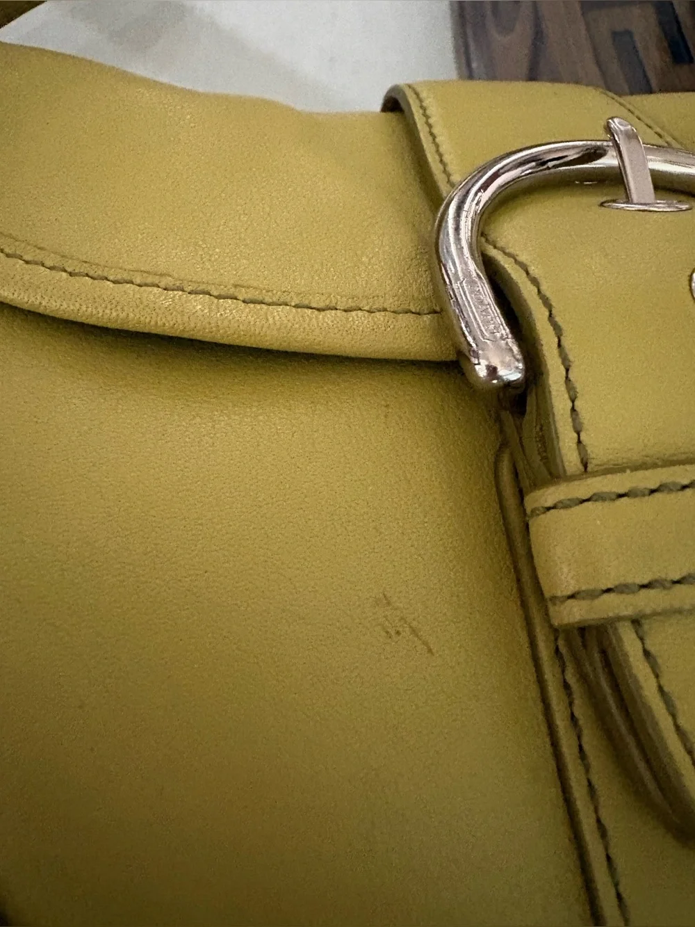 🤍🤍VINTAGE COACH RARE Y2K RARE CHARTREUSE SOHO LEATHER SHOULDER BAG!🤍🤍9247